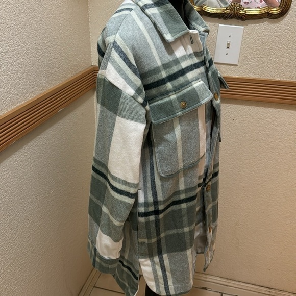 Banana Republic Sage Green and white plaid size S coat!! - Picture 4 of 10